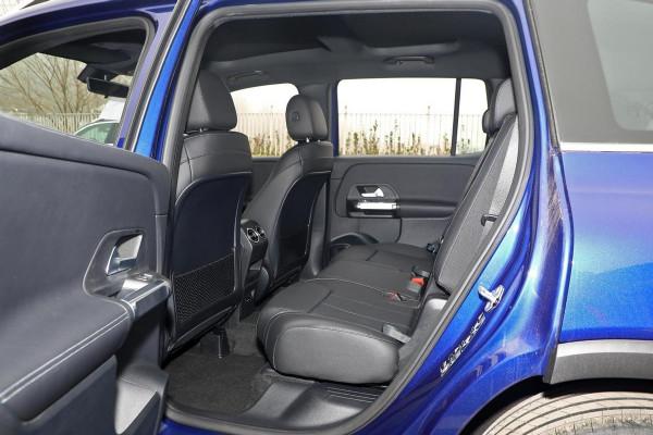 豪華品牌入門7座SUV，降至良心價，空間比漢蘭達大，實拍賓士GLB