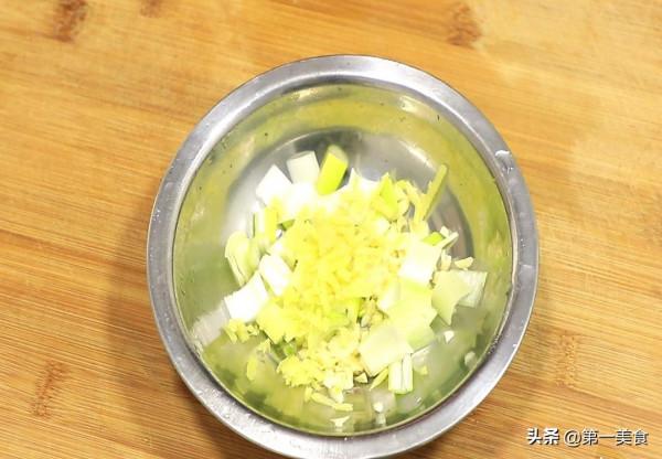 原來京醬肉絲是這樣做的，廚師長教你小技巧，肉絲滑嫩，醬香濃郁