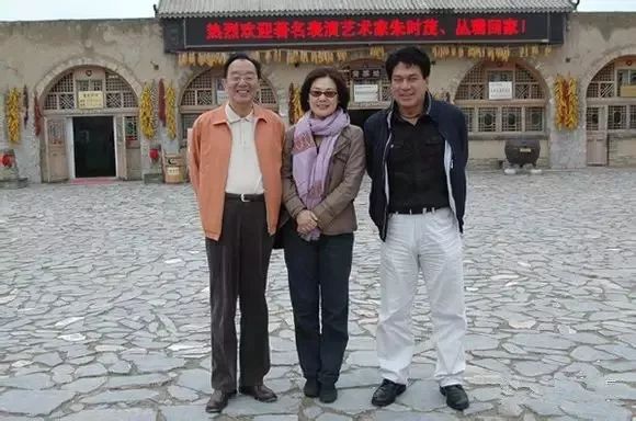 追憶先生｜賢哉斯人，亮哉斯文； 斯人已逝，斯文長存。