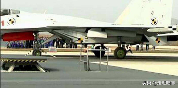 殲35首飛,突然明白為何中國海軍不買殲16了,海軍在佈一個大局 殲35首飛,突然明白為何中國海軍不買殲16了,海軍在佈一個大局