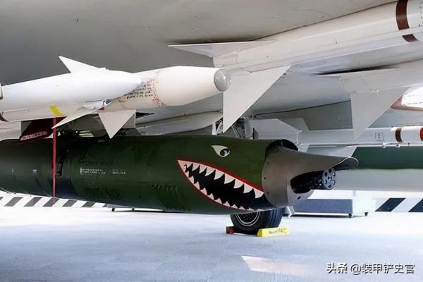 我曾是天頂星戰機,卻被越南人揍下678架,但我真很醜很暴力 我曾是天頂星戰機,卻被越南人揍下678架,但我真很醜很暴力