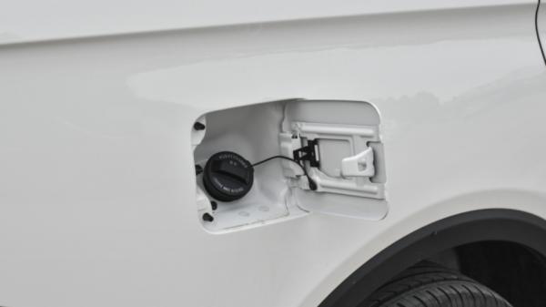 用車調查：月花銷1594元，七口之家用寶駿730值嗎