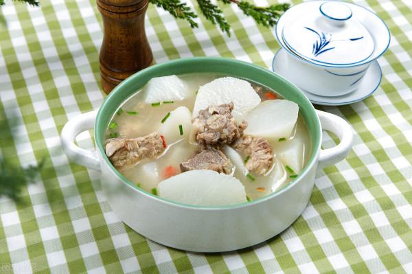 有錢沒錢，霜降後多給家人喝這碗湯，應季而食，防寒保暖營養足