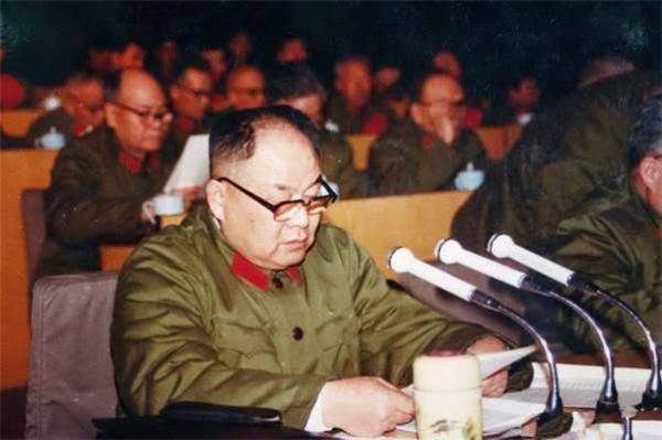 他曾是中央副主席,96歲病逝,同鄉人哽咽:新縣五萬烈士等你回家 他曾是中央副主席,96歲病逝,同鄉人哽咽:新縣五萬烈士等你回家