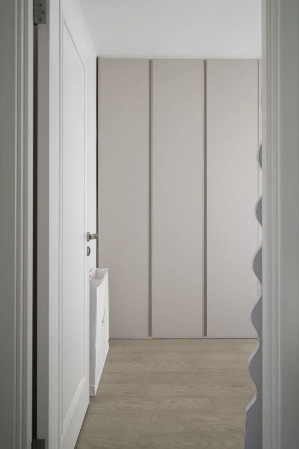 113㎡有娃之家空無一物，超大落地窗讓&OpenCurlyDoubleQuote;採光自由&rdquo;，絕了