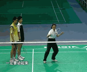 羽球起動速度，與判斷準確、反應速度、準備姿勢和爆發力密切相關