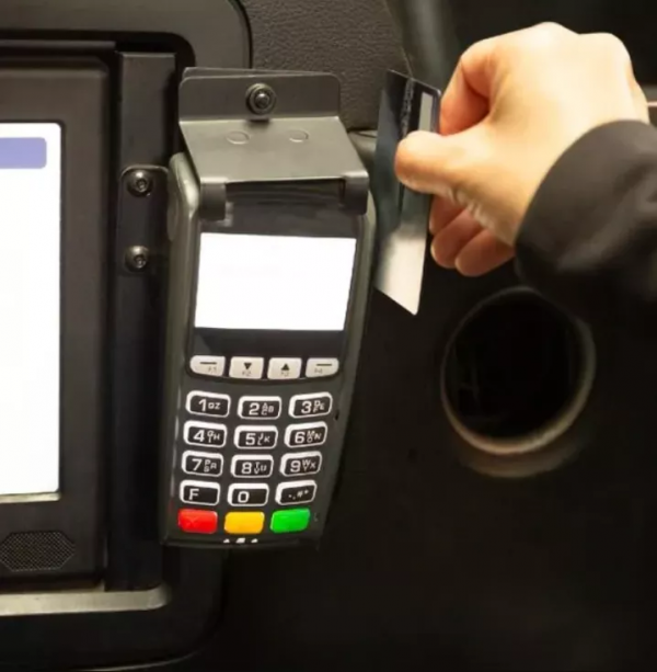 加拿大華人分享慘痛經歷：好心幫人忙 換&dollar;8被騙&dollar;1900 大家都注意