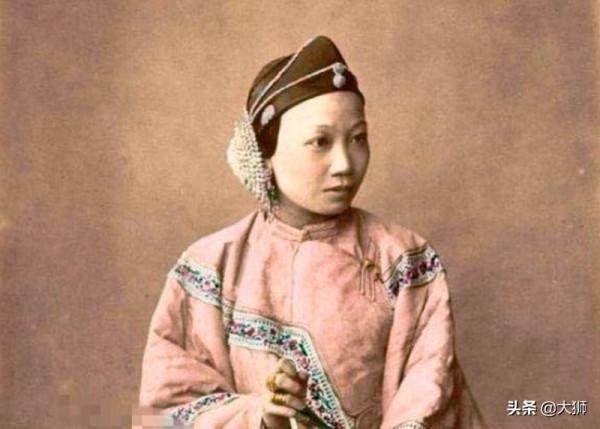 老話常說“蛇蠍婦人心”,然而這種“爬龜婦”,卻比蛇蠍更毒三分 老話常說“蛇蠍婦人心”,然而這種“爬龜婦”,卻比蛇蠍更毒三分