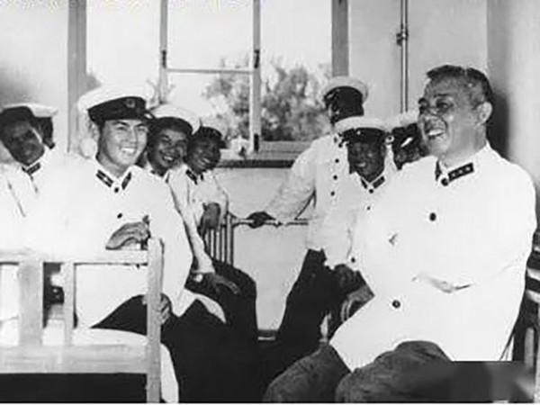 開國上將女兒嫁給貧下中農出身的幹部,上將:真是門當戶對 開國上將女兒嫁給貧下中農出身的幹部,上將:真是門當戶對