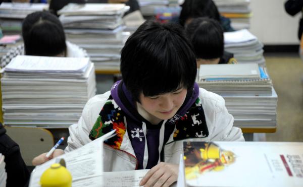 “雙一流”大學錄取名單曝光，1/4來自復讀生，家長直呼教育不公