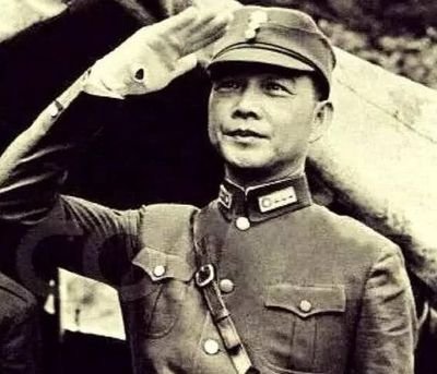 偽軍中將給粟裕送了盒煙,粟裕發現不對大喊:部隊集合,電臺關閉 偽軍中將給粟裕送了盒煙,粟裕發現不對大喊:部隊集合,電臺關閉