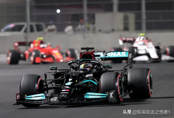 對於W12在吉達並不快,梅賽德斯和紅牛各有話說 對於W12在吉達並不快,梅賽德斯和紅牛各有話說