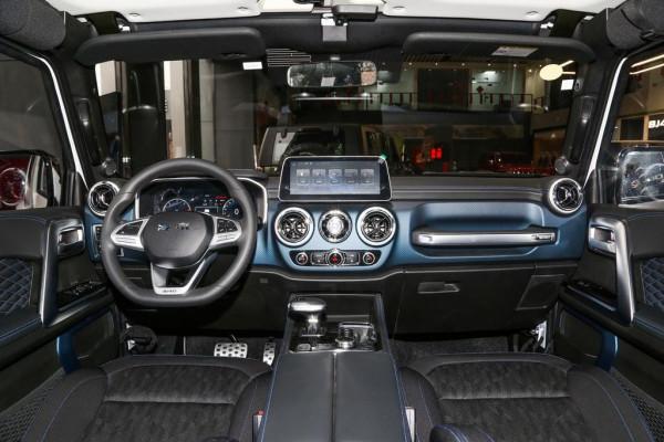 硬漢外表下有顆細膩的心,北京BJ40展現越野實力,配備可拆卸車頂 硬漢外表下有顆細膩的心,北京BJ40展現越野實力,配備可拆卸車頂