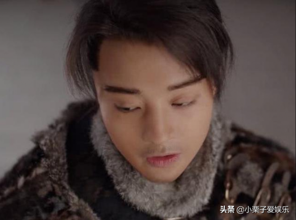 女扮男裝“以假亂真”！看這幾位女演員扮相，“假男人”臉疼不？