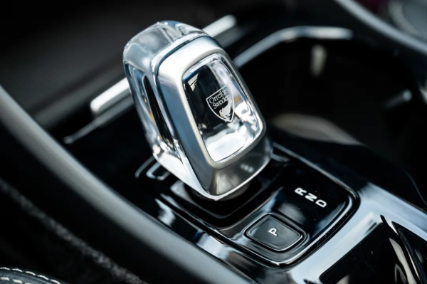 900公里準新車,還是跨省淘的——沃爾沃XC40 900公里準新車,還是跨省淘的——沃爾沃XC40