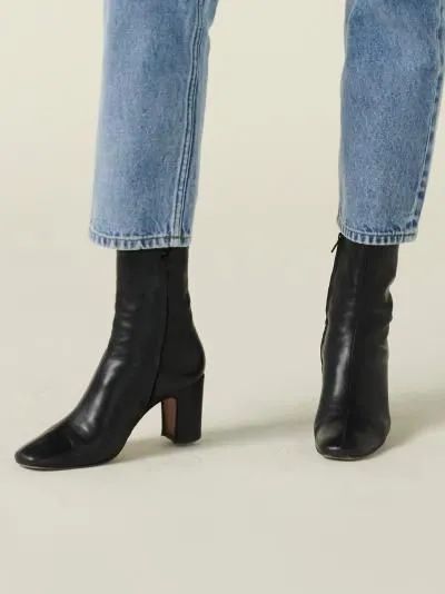 冬天穿褲子，就要配短靴