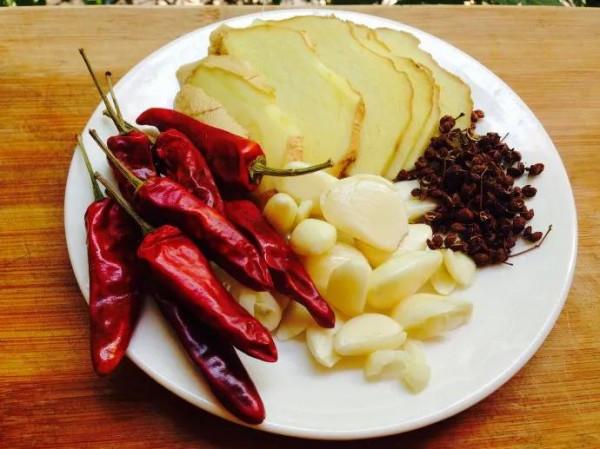 來自雲南的豬肚包雞配方,拿走不謝 來自雲南的豬肚包雞配方,拿走不謝