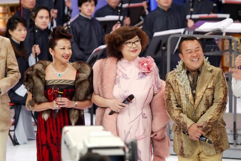 被偏愛的“隱世大佬”鄧光榮，與十幾位港星的愛恨情仇太精彩