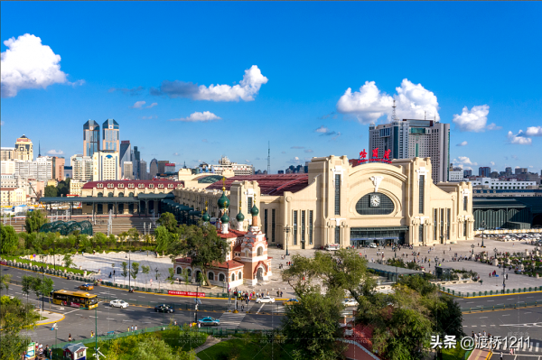 哈爾濱火車站，百張歷史老照片，四代站舍更替，你不一定見過