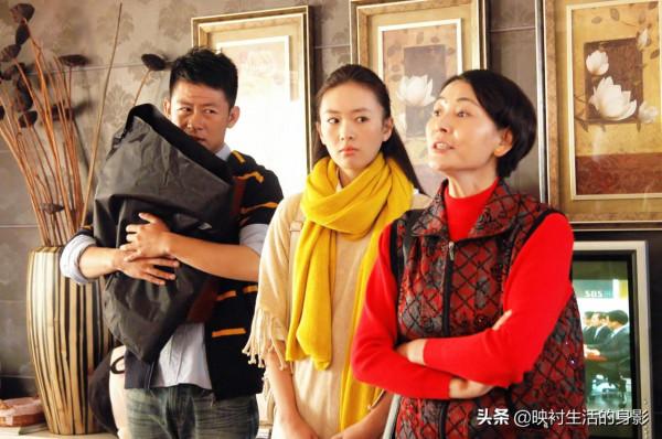 28年前他們將女兒送人,如今年老後卻想找回,因為她現在很有錢 28年前他們將女兒送人,如今年老後卻想找回,因為她現在很有錢