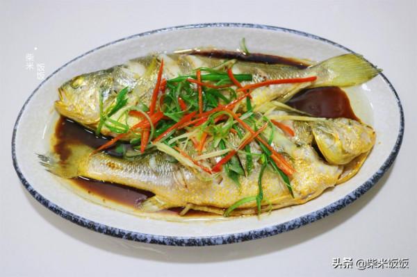 這種魚，肉多刺少營養高，大火一蒸十分鐘上桌，比紅燒還好吃