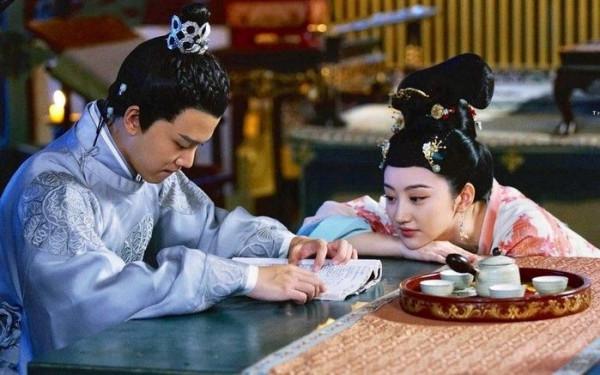 誰說娛樂圈沒有好男人?這五位早婚的男星,個個都是“寵妻狂魔” 誰說娛樂圈沒有好男人?這五位早婚的男星,個個都是“寵妻狂魔”