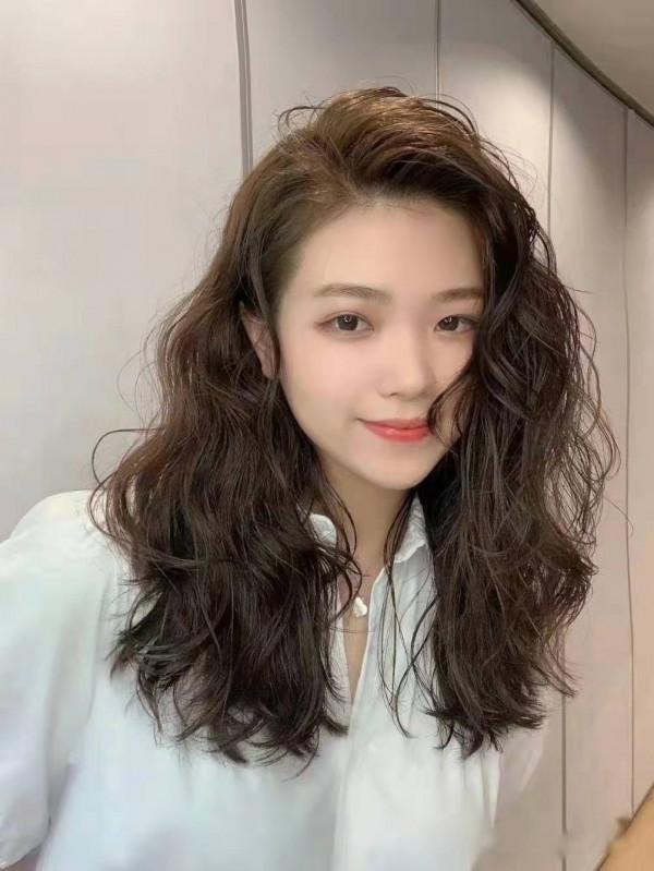 建議長相一般的女人，學會3個提升氣質的技巧，然後悄悄變美