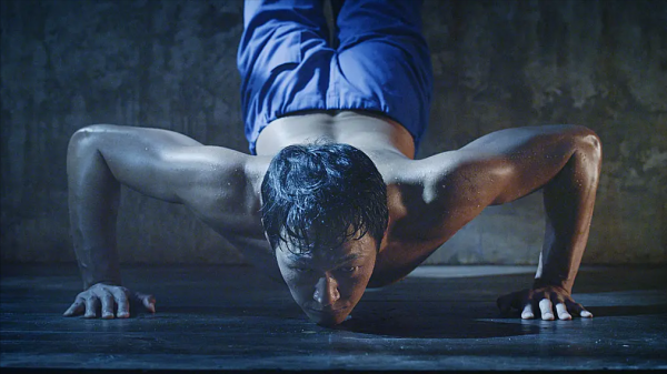 妻子被殺丈夫苦練2年,最終還是復仇失敗,這部電影讓人絕望 妻子被殺丈夫苦練2年,最終還是復仇失敗,這部電影讓人絕望