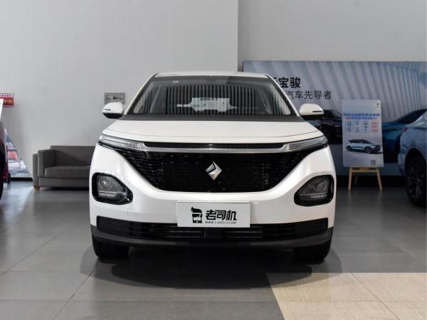 7座低價MPV，有SUV的透過性和轎車的舒適性，實拍寶駿RM-5