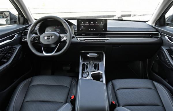 這三款國產轎車上半年賣得最好，第一名還是一款電動車！