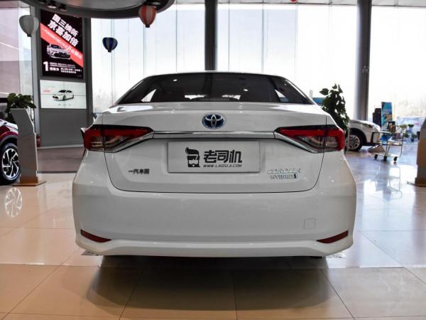 4L油耗三廂合資車，三大件皮實耐用能加92號油，帶你看豐田卡羅拉