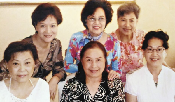 昔日紅星賀蘭被曝已去世2年，好友羅蘭證實死訊，坦言感到很心痛