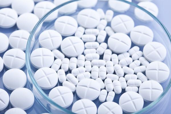 被稱為“神藥”的二甲雙胍,或引發4種副作用!這幾個事項要注意 被稱為“神藥”的二甲雙胍,或引發4種副作用!這幾個事項要注意