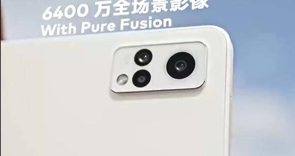 魅族居然還在做全白手機!魅族 18X 提前洩露,主打潮玩文化 魅族居然還在做全白手機!魅族 18X 提前洩露,主打潮玩文化