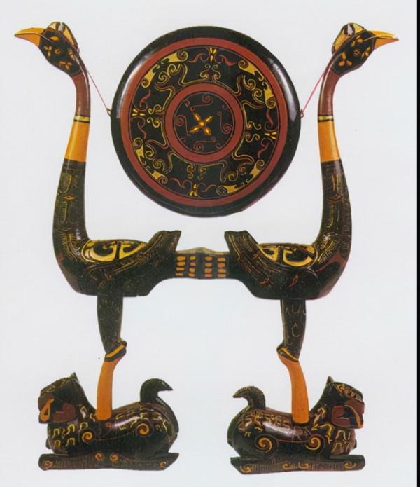 1994年，湖北挖出千年楚墓，出土稀世珍寶，墓主人是屈原？