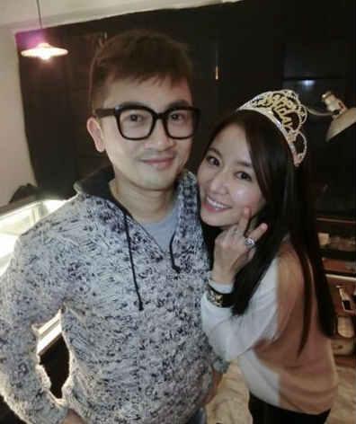 林心如何家勁之後，阿Sa也加入，在節目公開喊話關志斌40歲娶自己