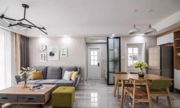 127平現代風陽臺隔出小書房，臨著大大的落地窗，輕鬆又愜意