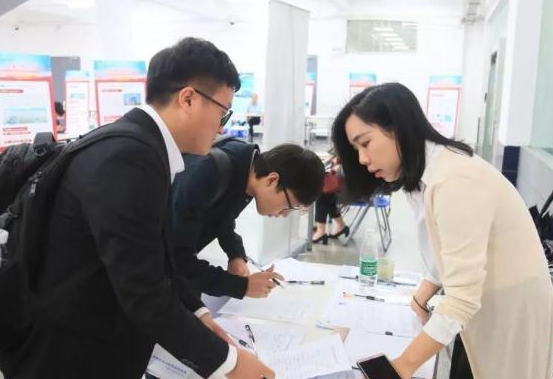 中國菸草大量招聘,年薪高達“6位數”,三類考生可優先錄取 中國菸草大量招聘,年薪高達“6位數”,三類考生可優先錄取