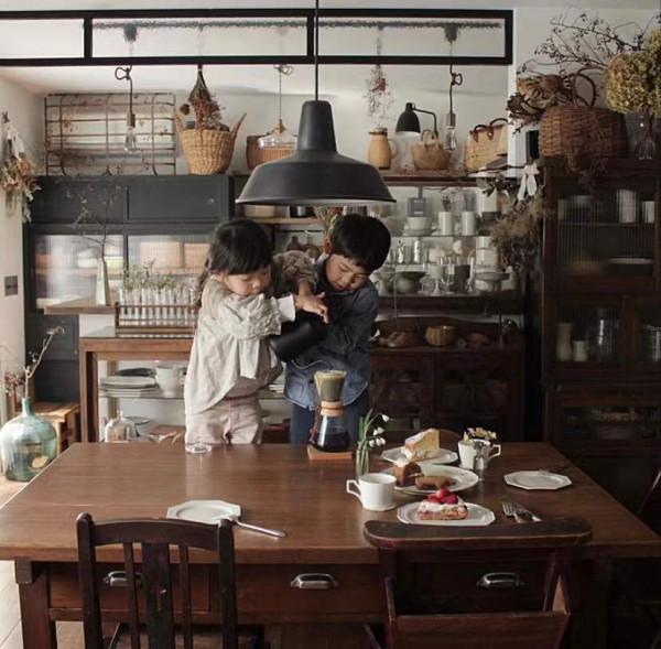 日本主婦帶娃回鄉生活，打造自然原木之家，活成無數人羨慕的樣子