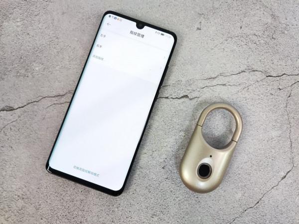 便攜長續航,極速指紋開鎖,全新華來小方智慧掛鎖很有料 便攜長續航,極速指紋開鎖,全新華來小方智慧掛鎖很有料