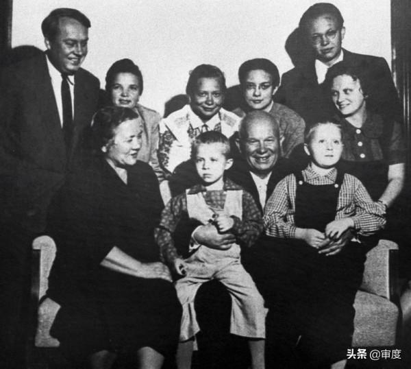 一個半月27次衝鋒，蘇聯高官的兒子為國捐軀，反而成了“叛徒”