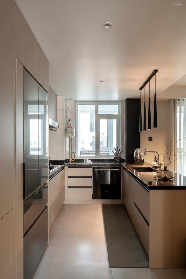 位於頂層的複式，擁有絕佳的視野，讓你忘卻一天的疲憊