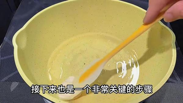 燉骨頭湯，牢記“兩不放”訣竅，湯白肉香不油膩，營養全保留