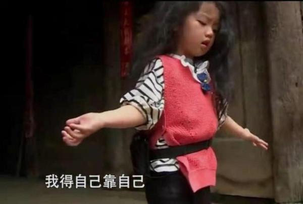 還記得百萬年薪拿來養弟弟的阿拉蕾嗎？如今長到認不出？