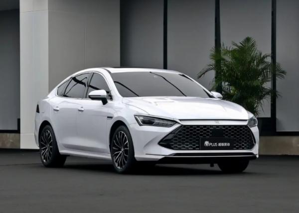 8月銷量是蔚來的10.7倍，產量跟不上訂單量，比亞迪時代真的來了