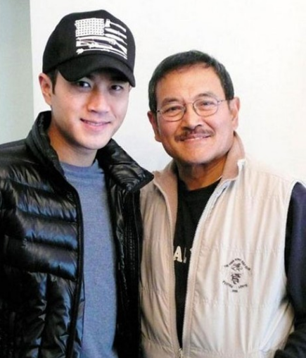 劉愷威父親曝小糯多才多藝社交強，和楊冪聚少離多但遺傳母親基因