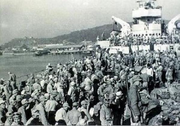 登陸海南島，作戰名單上都是副職，韓先楚大怒：都不敢上那我上