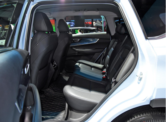 瑞虎7 PLUS開啟預售！產品全面升級，內飾更豪華，將提供兩種動力