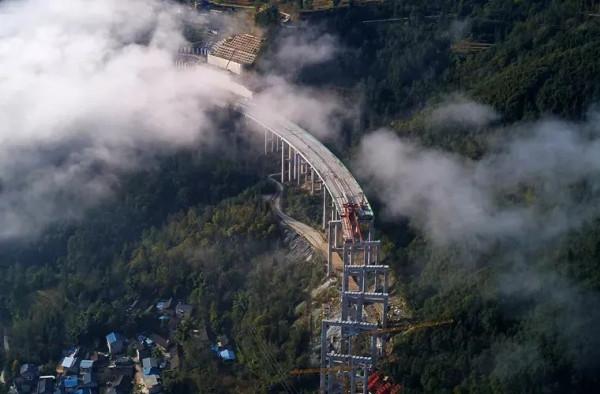 四川這條高速公路,今年不通車 四川這條高速公路,今年不通車
