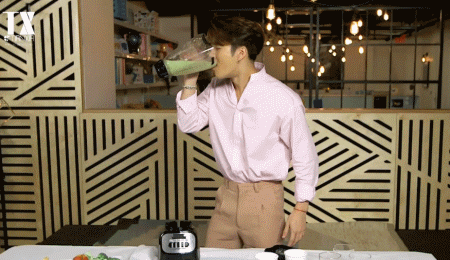 王嘉爾的養生技巧是喝苦瓜汁,蔬菜棒的快樂減肥法不妨嘗試下 王嘉爾的養生技巧是喝苦瓜汁,蔬菜棒的快樂減肥法不妨嘗試下